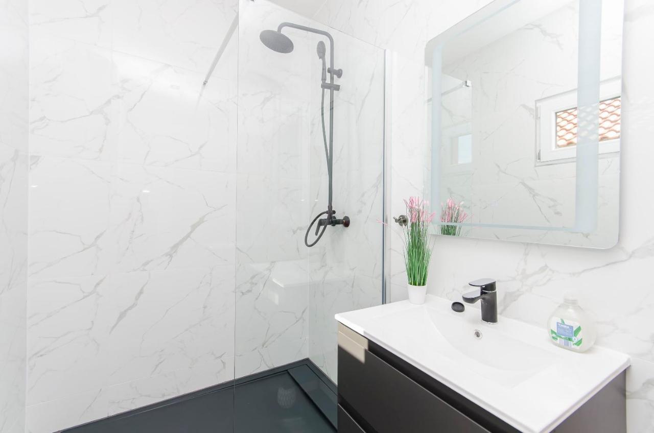 Apartments Katarina Pirovac Ngoại thất bức ảnh
