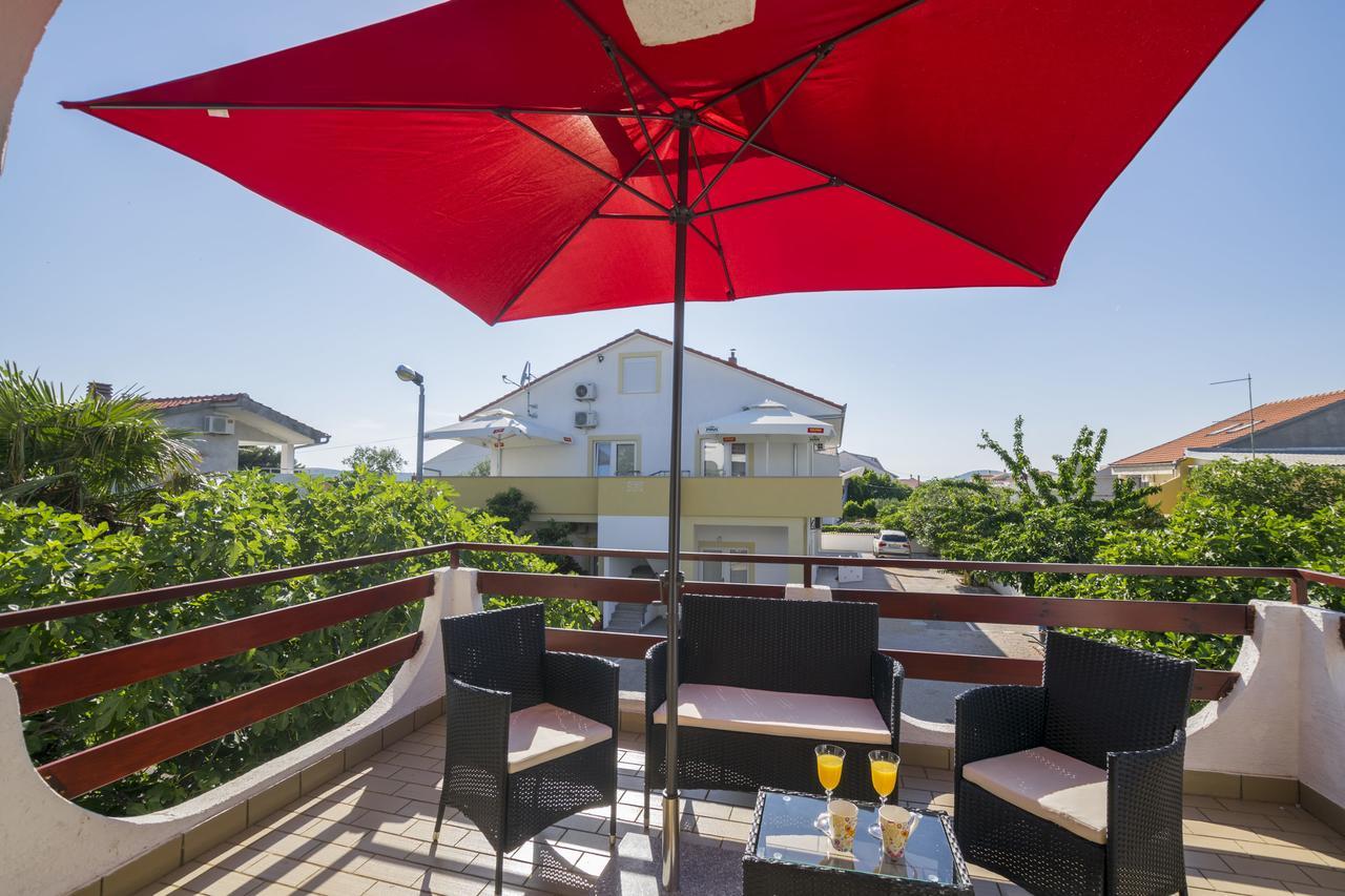 Apartments Katarina Pirovac Ngoại thất bức ảnh