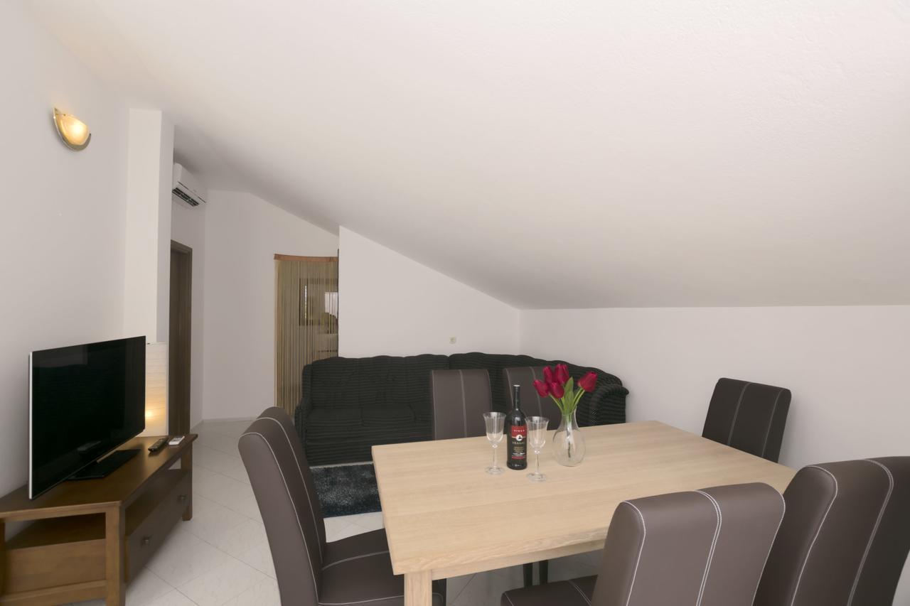Apartments Katarina Pirovac Ngoại thất bức ảnh