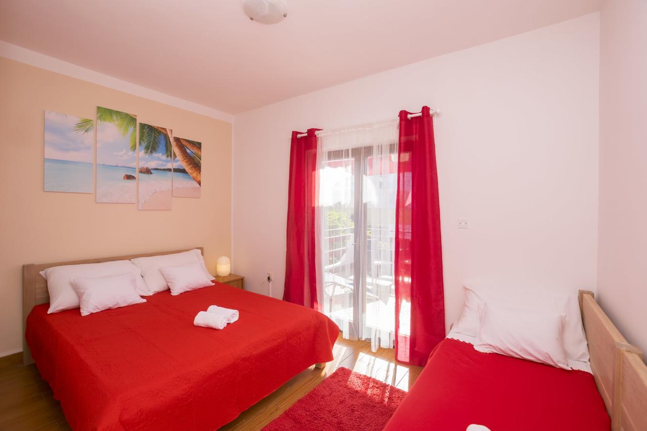 Apartments Katarina Pirovac Ngoại thất bức ảnh