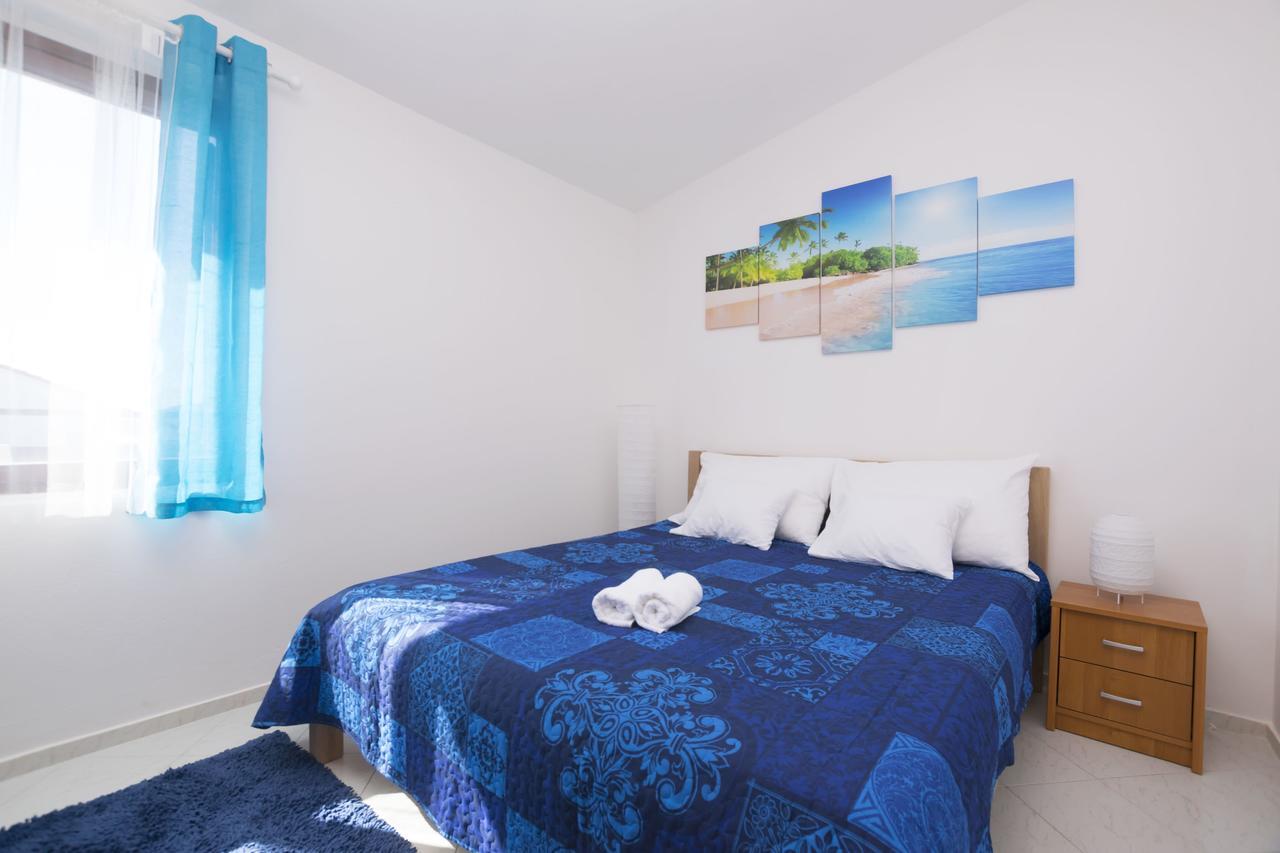 Apartments Katarina Pirovac Ngoại thất bức ảnh